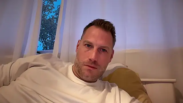 Snapshot of Christian87xxx chatting on October 2025 04:49:01 PM Christian87xxx online show from October 2025 04:49:01 PM