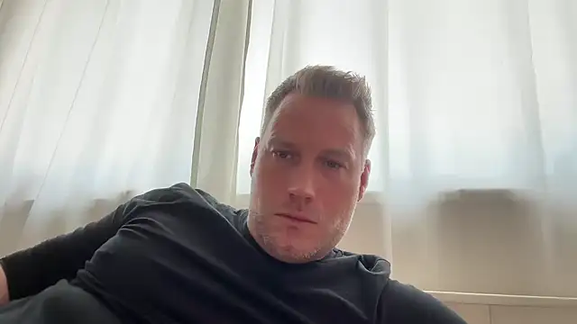 Christian87xxx online show from March 2026 03:51:01 PM