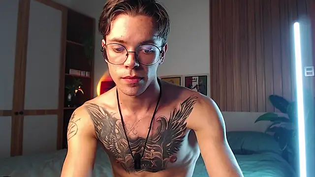 William Henry  online show from March 2026 12:38:02 PM