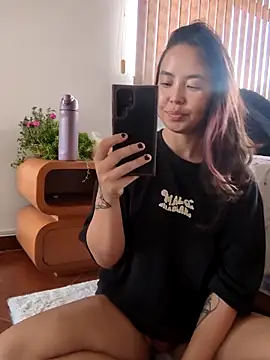 RenEnvy online show from November 2025 07:36:02 PM