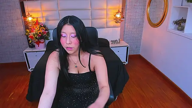 Nohemi louse online show from March 2026 06:44:02 PM