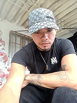 Niick01  online show from January 2026 06:11:02 PM