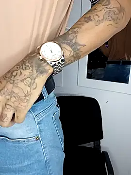 Niick01  online show from March 2026 01:00:02 AM