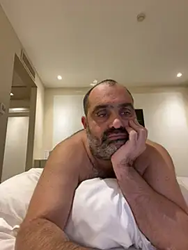 fuocovivo4 online show from February 2025 10:04:02 PM