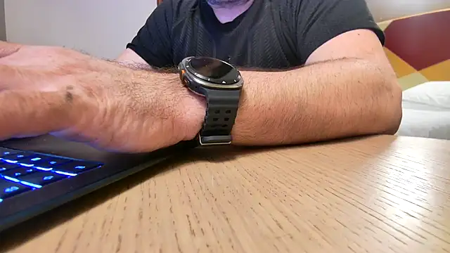 fuocovivo4 online show from March 2025 05:38:02 PM