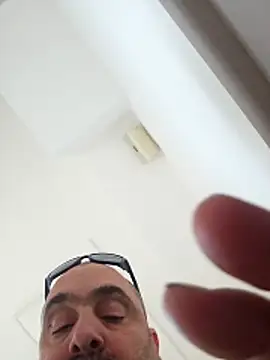 fuocovivo4 online show from February 2026 11:31:02 AM