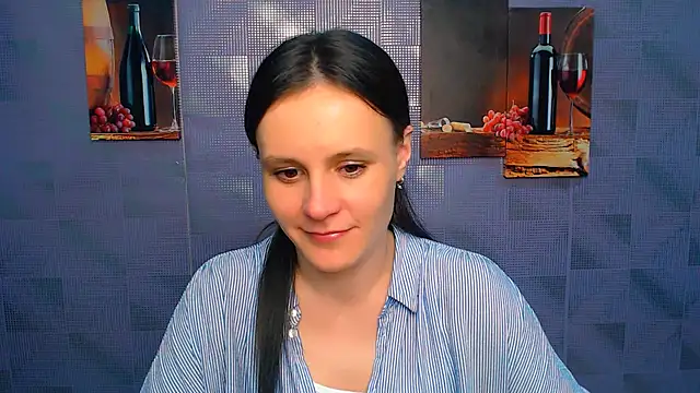 ValeriaHeart  online show from March 2025 04:44:02 PM