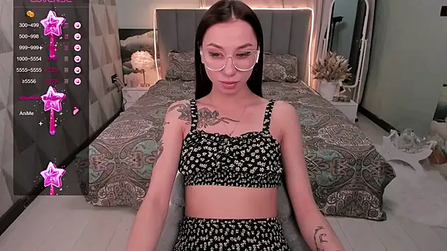 Queen Gabriel online show from February 2025 10:55:01 PM