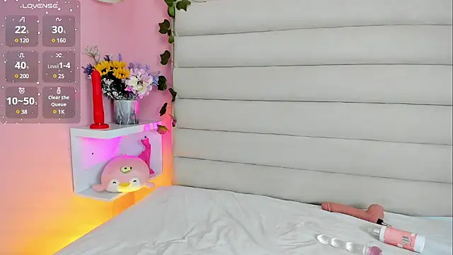 PrincessOlivee online show from March 2025 08:33:02 PM