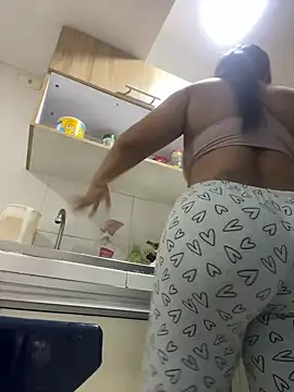 stefania brunnett online show from February 2025 08:48:02 AM