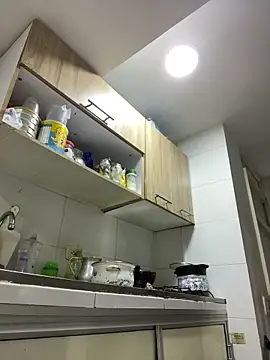 stefania brunnett online show from March 2025 02:11:02 PM