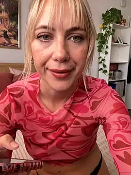 rileylovesyou online show from February 2025 08:42:02 PM