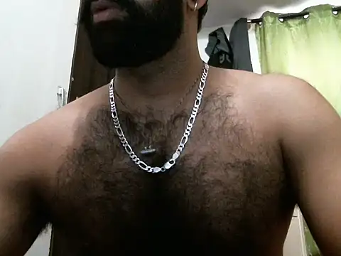 Snapshot of indianhairybull chatting on March 2025 04:38:02 AM indianhairybull online show from March 2025 04:38:02 AM