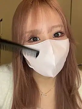 yua love yua online show from February 2025 09:19:01 AM