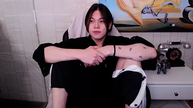 Snapshot of just_gay_ chatting on February 2025 01:32:01 PM just gay  online show from February 2025 01:32:01 PM