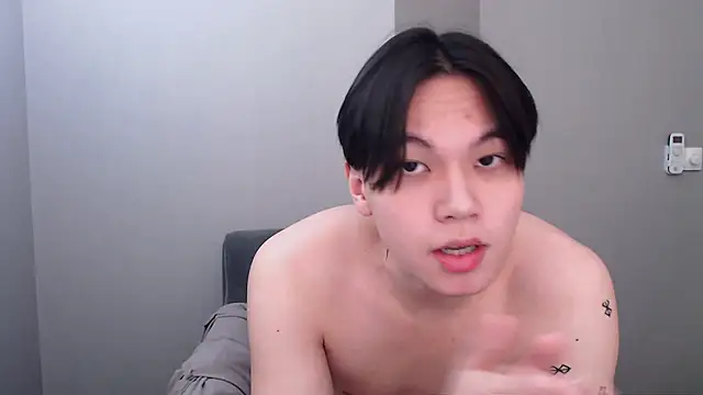 Snapshot of just_gay_ chatting on February 2025 09:24:02 PM just gay  online show from February 2025 09:24:02 PM