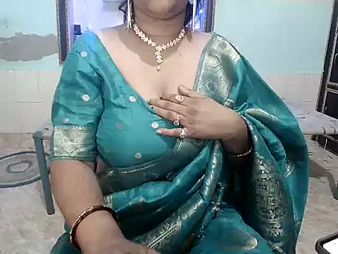 Snapshot of YOUR_RAHI48 chatting on October 2025 05:46:01 AM YOUR RAHI48 online show from October 2025 05:46:01 AM