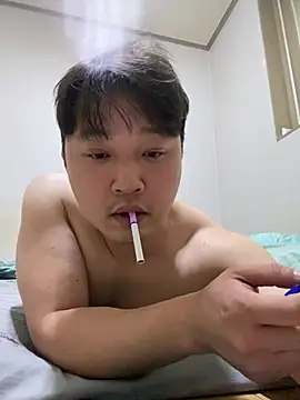 Snapshot of offwhite777 chatting on February 2025 08:07:01 AM offwhite777 online show from February 2025 08:07:01 AM