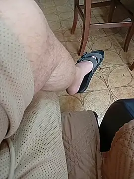 Snapshot of NAvoglia chatting on May 2026 11:38:01 AM NAvoglia online show from May 2026 11:38:01 AM