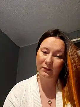 brooklyn bombshell online show from March 2025 08:43:02 PM