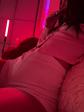 Snapshot of _BbFreya chatting on February 2025 09:05:02 AM BbFreya online show from February 2025 09:05:02 AM