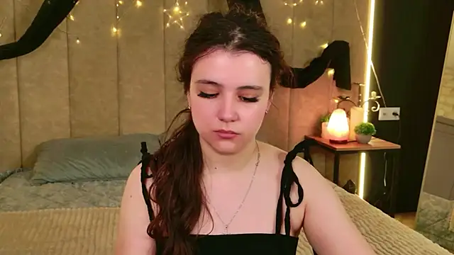 Pauline Heaven online show from May 2026 05:58:01 AM