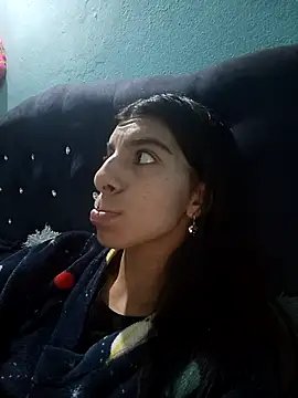 Ariell Kieran online show from November 2025 03:39:01 AM