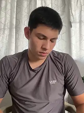 JamesCr  online show from March 2025 09:43:02 PM