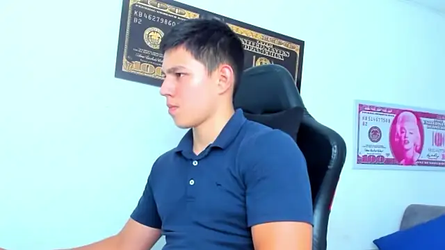 JamesCr  online show from March 2025 09:53:01 PM