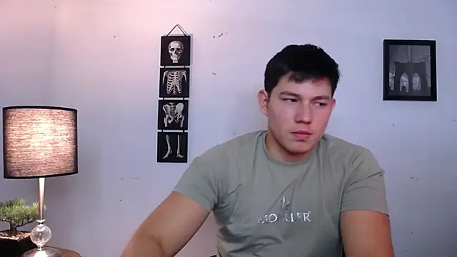 JamesCr  online show from November 2025 12:54:02 AM