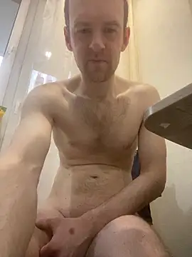 LynnAhNight online show from February 2026 05:27:02 AM