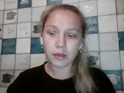 Snapshot of Anna_wey chatting on June 2026 07:14:02 PM Anna wey online show from June 2026 07:14:02 PM