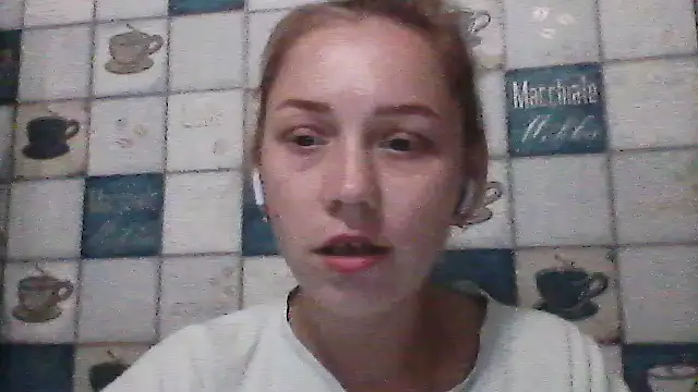 Snapshot of Anna_wey chatting on July 2026 06:12:01 PM Anna wey online show from July 2026 06:12:01 PM