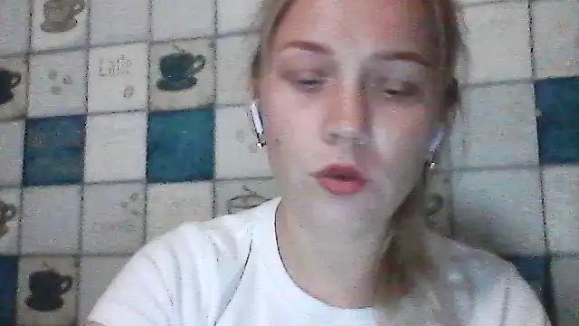 Snapshot of Anna_wey chatting on July 2026 07:05:01 PM Anna wey online show from July 2026 07:05:01 PM