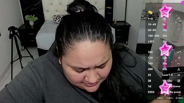 Aaliyah11 online show from September 2025 10:13:01 PM