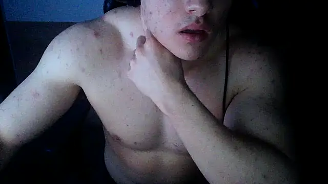 Snapshot of kissspls chatting on March 2025 02:15:01 AM kissspls online show from March 2025 02:15:01 AM