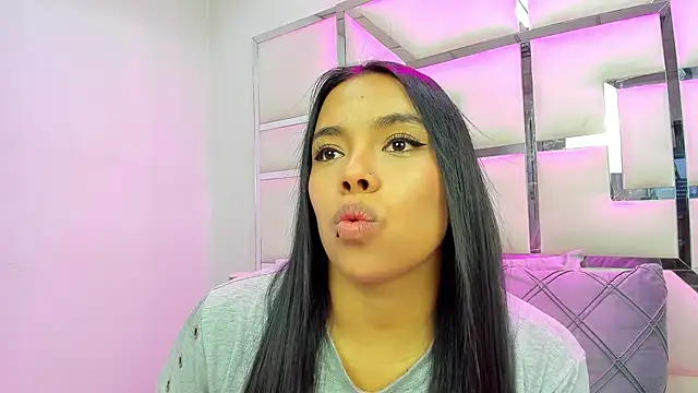 ZoeWan69 online show from March 2026 01:50:02 PM