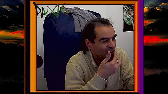 ReyDeBotones online show from February 2026 10:21:01 PM