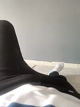 legolasleo online show from October 2025 07:17:02 AM