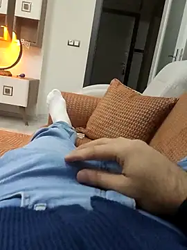 legolasleo online show from April 2026 03:15:01 AM