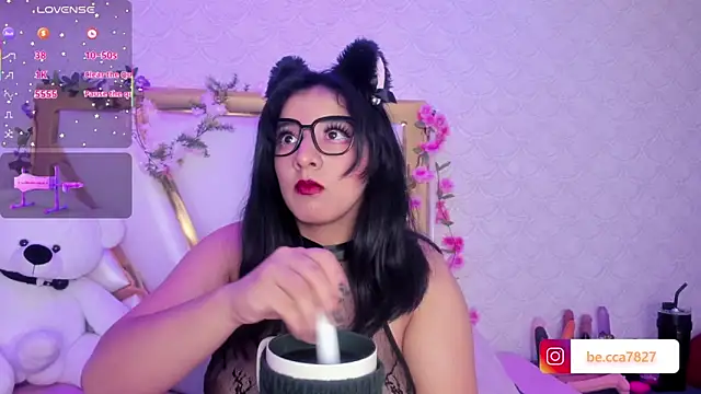 BeccaMathew online show from November 2025 01:05:01 AM