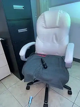 Nicky gh online show from March 2025 10:52:02 PM