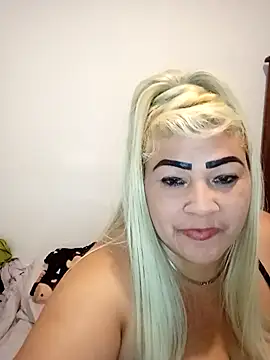 BonniAdams online show from April 2026 10:57:02 PM