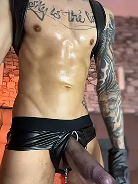 Walker Thomas1 online show from March 2026 10:35:01 PM