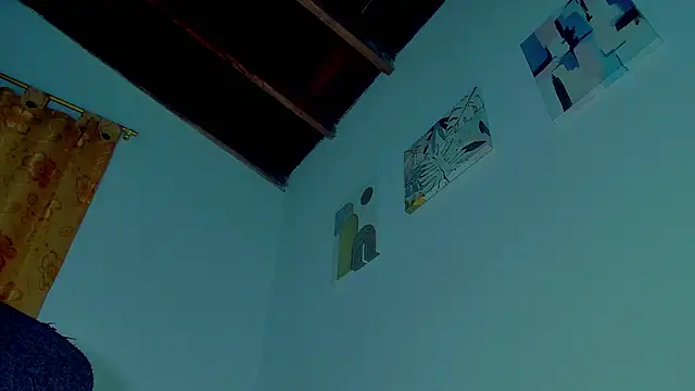 Eli clark  online show from November 2025 11:37:01 PM