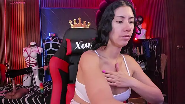 XiaQueen online show from April 2026 03:28:01 PM