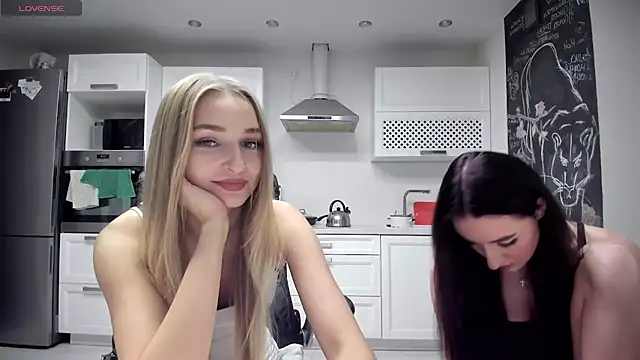 Snapshot of lisenok chatting on July 2026 09:17:01 PM lisenok online show from July 2026 09:17:01 PM