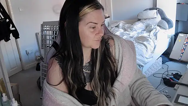 AureliaXOX online show from March 2025 09:39:02 AM