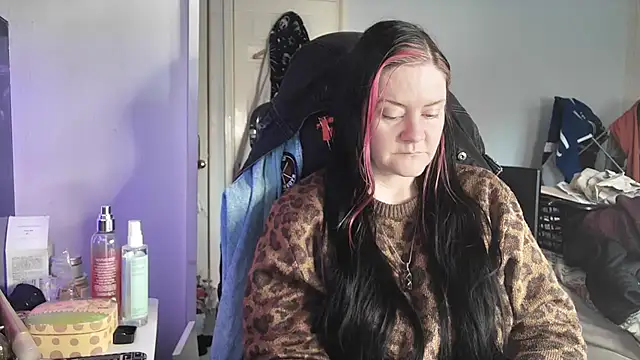 AureliaXOX online show from November 2025 02:11:01 PM