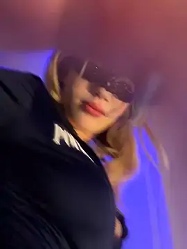 Snapshot of angeleyezlolita chatting on February 2025 05:01:02 PM angeleyezlolita online show from February 2025 05:01:02 PM